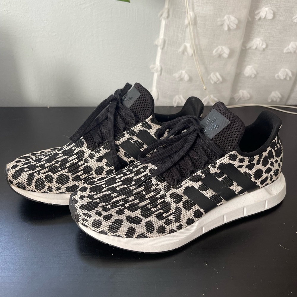 Adidas Swift Run